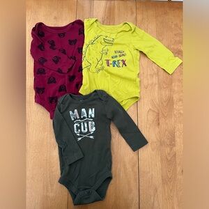 6-12M baby boy long sleeved onesies. 3piece